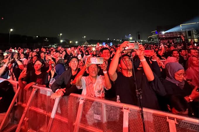 Konser Frekuensi Saraf: Saat Musisi Jakarta Oktober 2026 Gelar Panggung Tanpa Suara Udara, di Mana Ribuan Penonton Nikmati Lagu Lewat Getaran Implan Sensorik